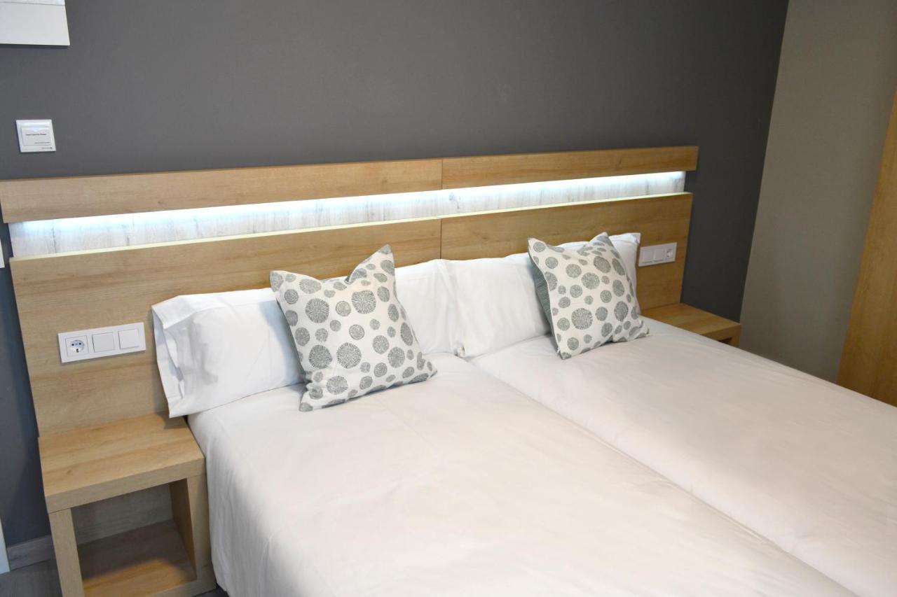 Alda Catedral Hotel ซานติอาโก เด กอมโปสเตลา ภายนอก รูปภาพ