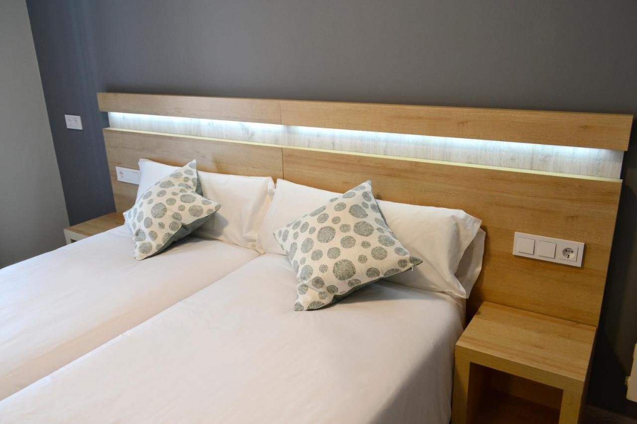 Alda Catedral Hotel ซานติอาโก เด กอมโปสเตลา ภายนอก รูปภาพ